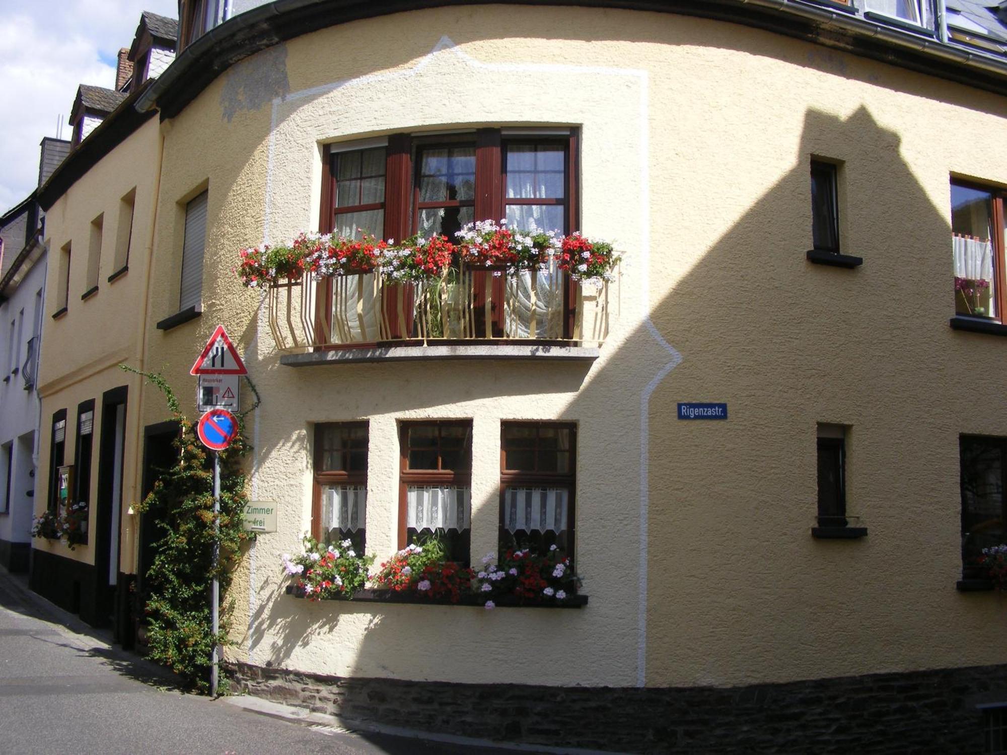 Zum Achten Himmel Klotten Exterior photo